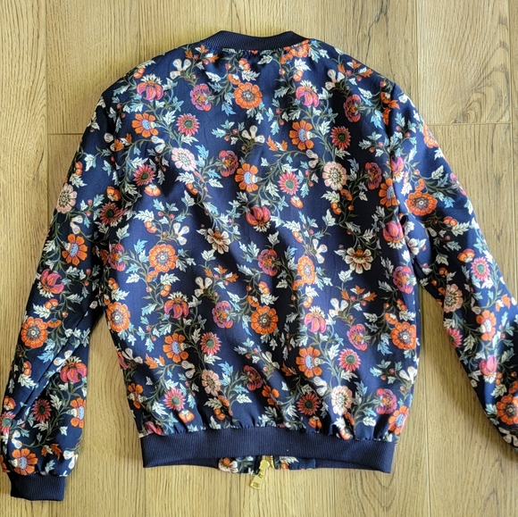 Floral Jacket - Picture 8 of 8